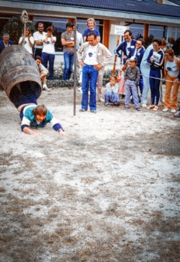 jogo do barril, crianças