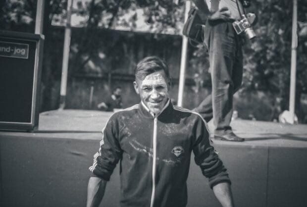 cara enfarinhada, jogo da farinha