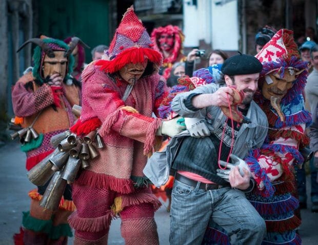 festa dos rapazes em Ousilhão