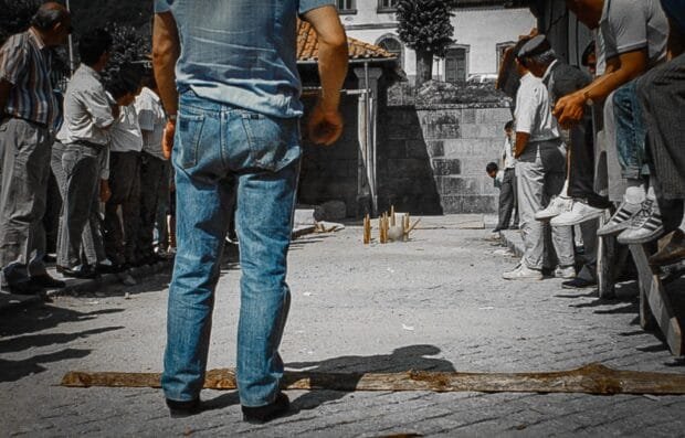 lançamento no jogo dos bilros ou cento e vinte