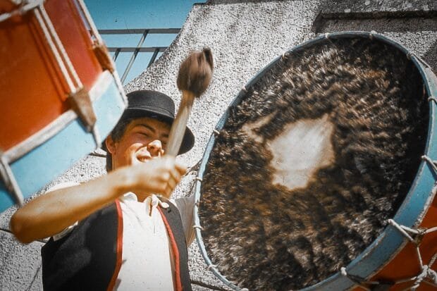 Zés Pereiras, bombo